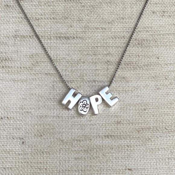 Sterling Silver 925 Dainty "HOPE" Nameplate Pendant Necklace 18.75" Box Chain - Picture 4 of 16